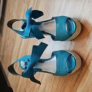 Tiefront Platform Sandal